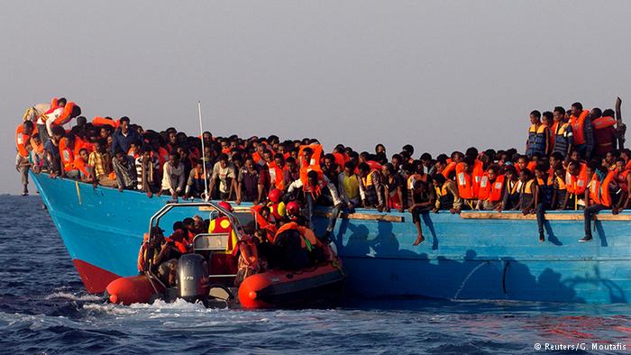 إنقاذ 6500 مهاجر قبالة سواحل ليبيا.. وتوقعات بوصول المزيد اليوم